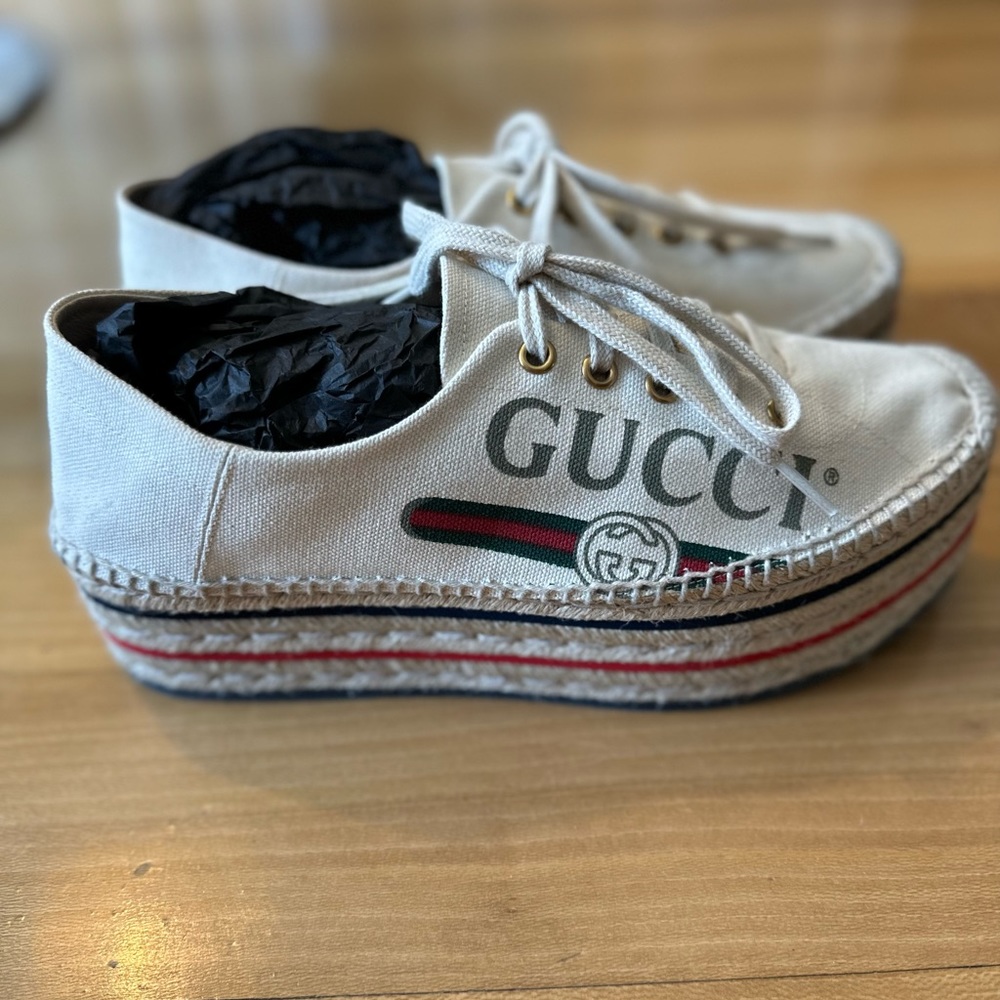 Gucci logo espadrilles